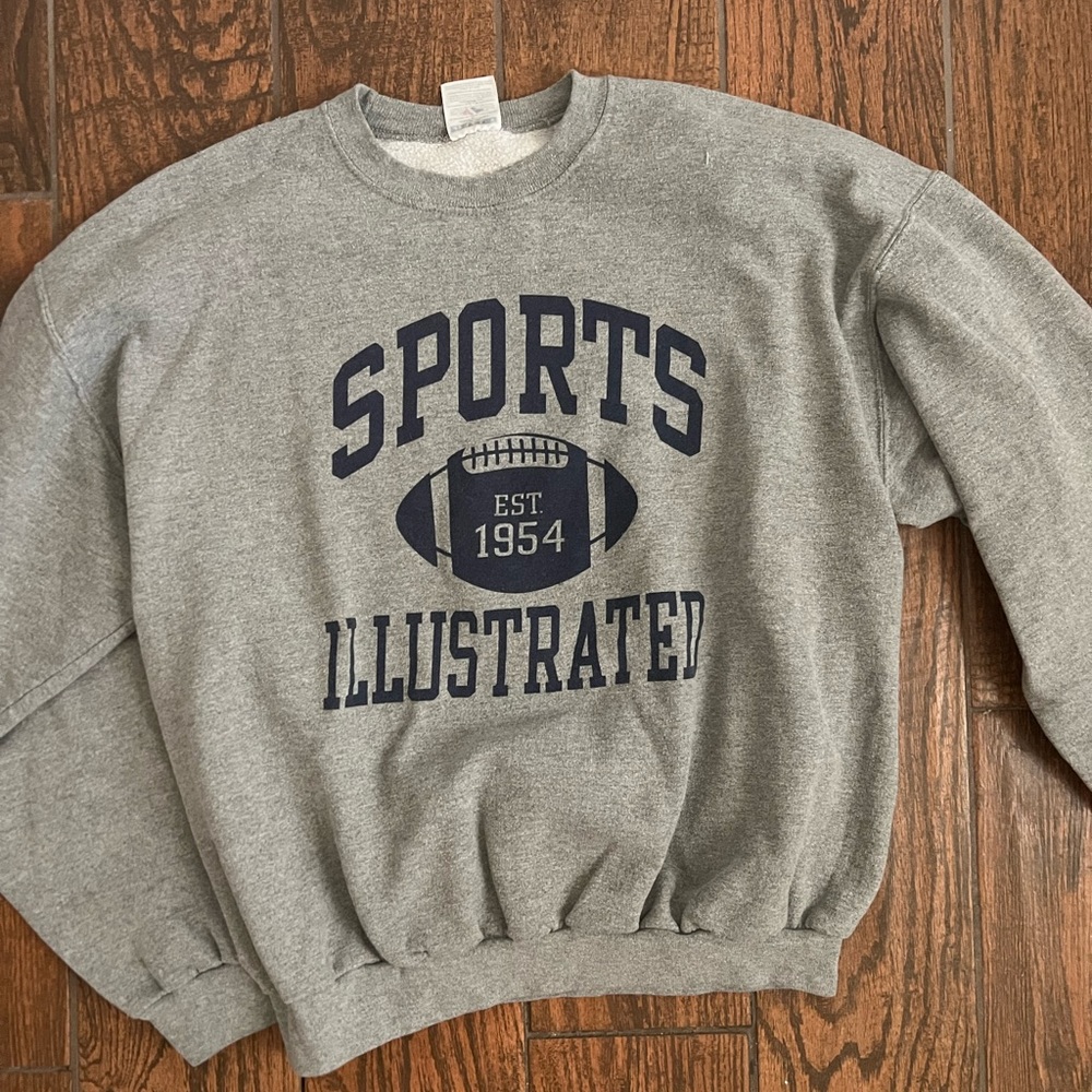 vintage sports illustrated crew neck